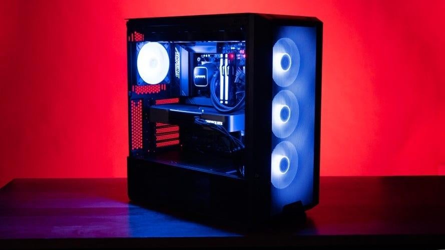 Gezocht: Pc’s / computer onderdelen (werkend of kapot), Computers en Software, Desktop Pc's, Zo goed als nieuw, HDD, SSD, Met videokaart