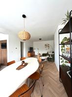 Ruim gerenoveerd appartement met drie slaapkamers in Edegem, 100 m², Tot 200 m², 3 kamers, Appartement