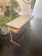 Antiek schoolbankje, Caravans en Kamperen, Ophalen, Zo goed als nieuw