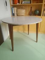 Houten tafel, Ophalen