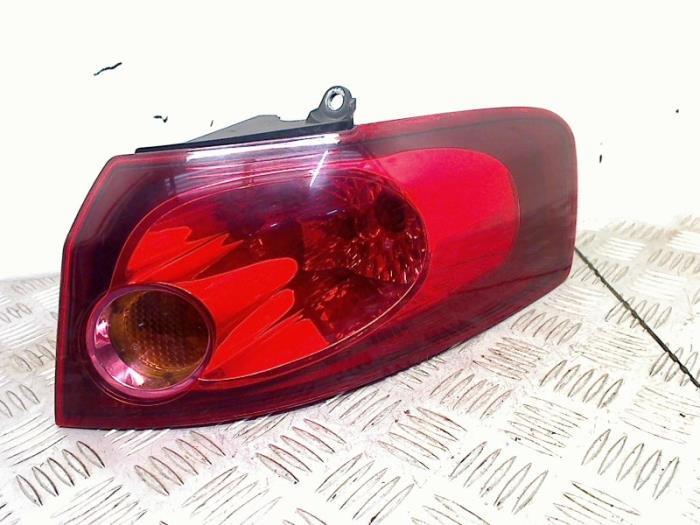 Feu arrière droit d'un Fiat Croma, Autos : Pièces & Accessoires, Éclairage, Fiat, Utilisé, 3 mois de garantie, Enlèvement ou Envoi