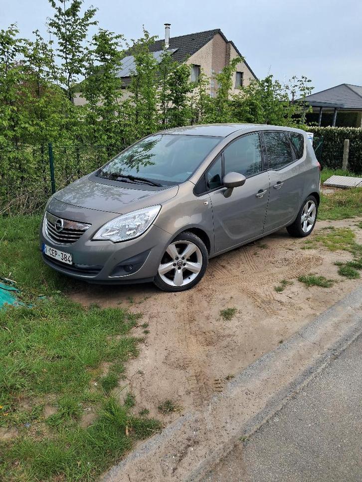Opel meriva b 2011 turb0 1400cc, Autos, Opel, Particulier, Meriva, Phares directionnels, Air conditionné, Rétroviseurs électriques