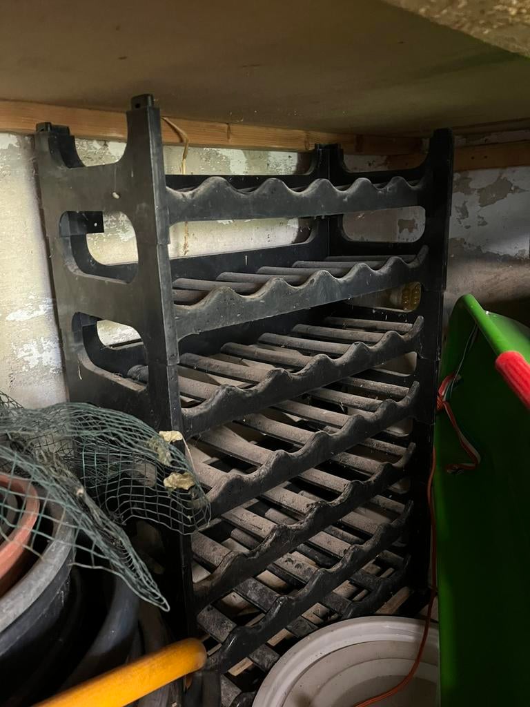 Wijnrekken kunstof, Ophalen, Kunststof, Gebruikt, 25 flessen of meer