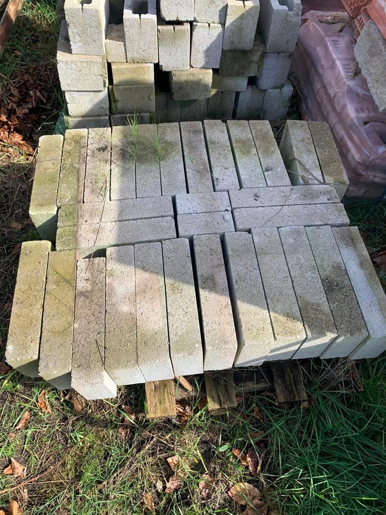 Betonblokken, Enlèvement, Comme neuf, Briques