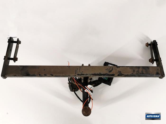 Crochet d'attelage d'un Volvo V60, -, 3 mois de garantie, -, -