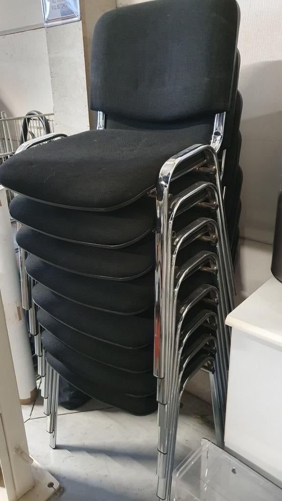 8 chaises - bon état (d'occasion), Maison & Meubles, Enlèvement