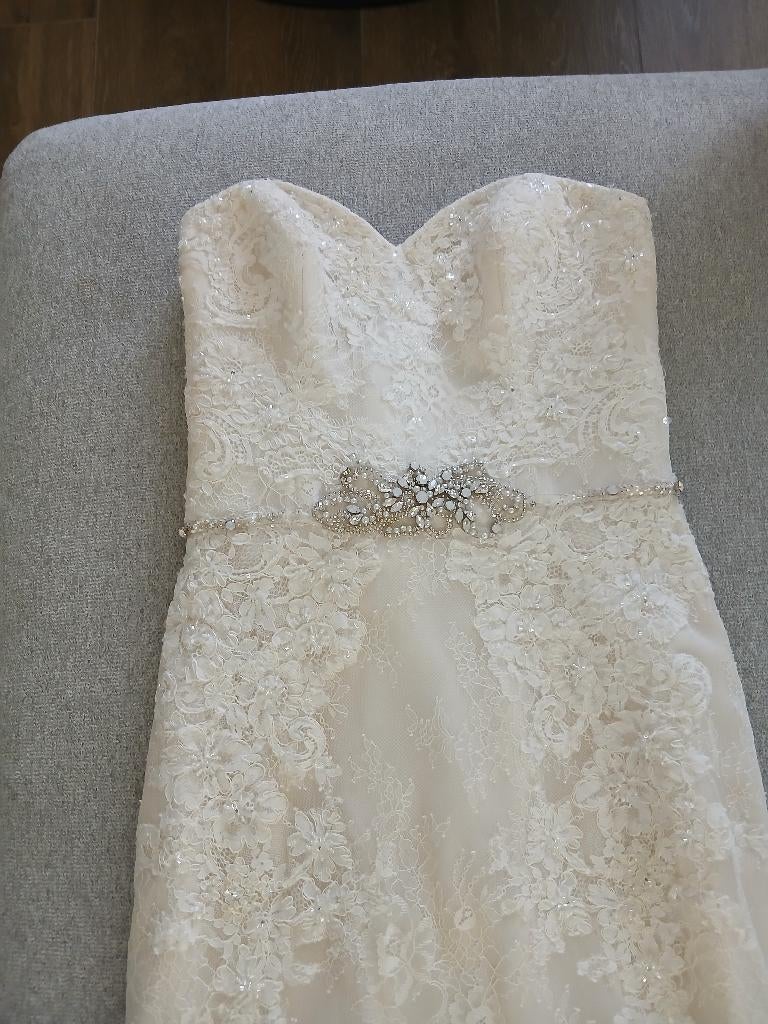 Belle robe de mariée Enzoani, Vêtements | Femmes, Vêtements de mariage & Accessoires de mariage, Comme neuf, Enzoani, Robe de mariée