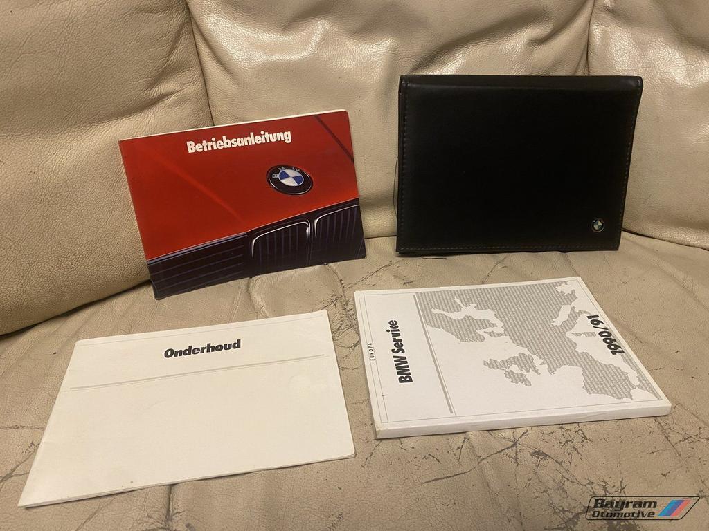 Bmw E30 onderhoudsmap coupe sedan cabrio touring 3-serie, Enlèvement ou Envoi