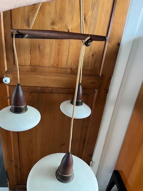 Suspension design vintage scandinave, Enlèvement