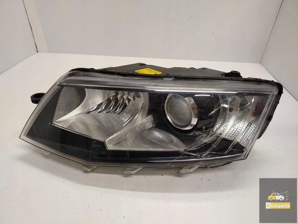 5E1941015A, Phare au x non gauche pour Skoda Octavia III, Autos : Pièces & Accessoires, Infoline@skoda-auto.cz, Tr. Vaclava Klementa 869
293 01  Mlada Boleslav, CZ