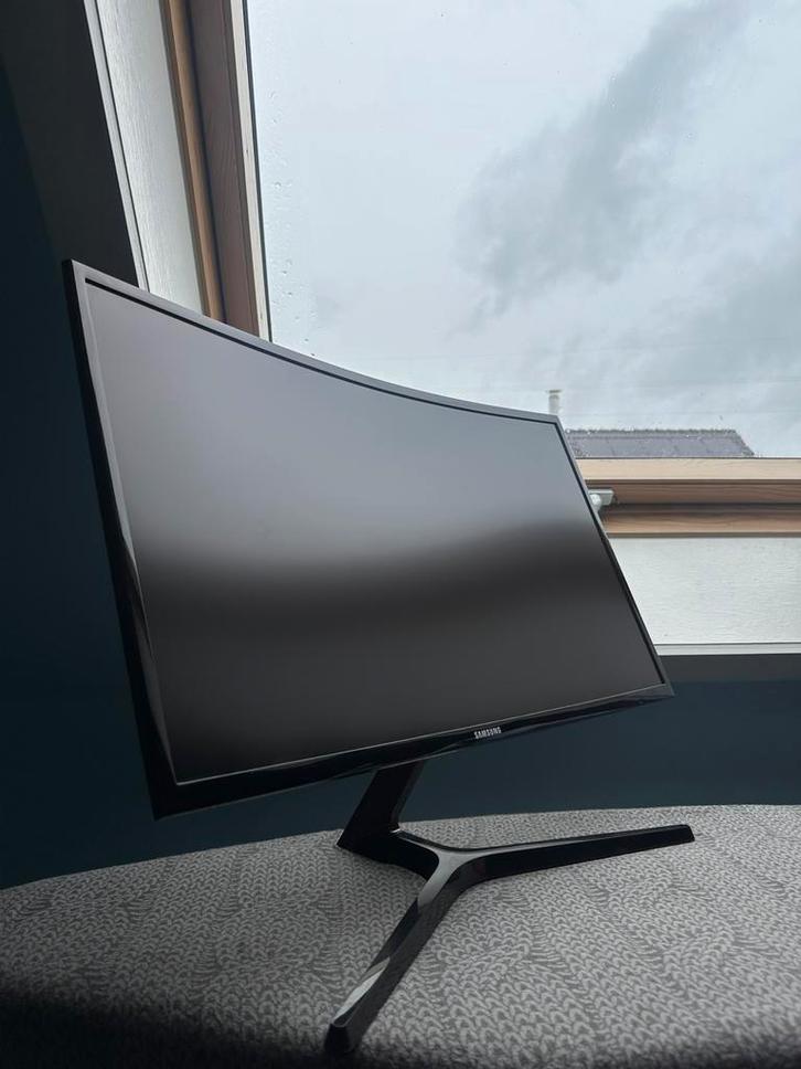 Samsung 27" Curved Monitor, Computers en Software, Monitoren, Zo goed als nieuw, HDMI, VGA, Gaming, Full HD, Ophalen