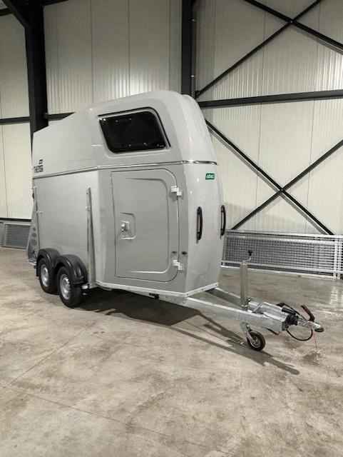 atec 1,5 paards paarden trailer, Autos : Divers, Remorques, Neuf, Enlèvement