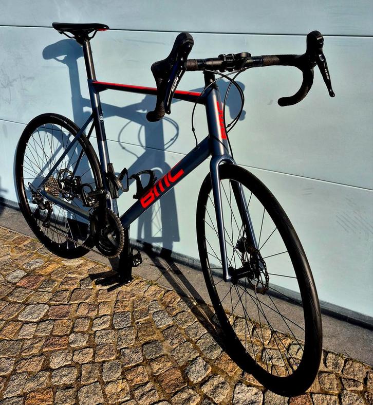 Racefiets bmc Teammachine in nieuwe staat!, Vélos & Vélomoteurs, Vélos | Hommes | Vélos de sport & Vélo de randonnée, Comme neuf