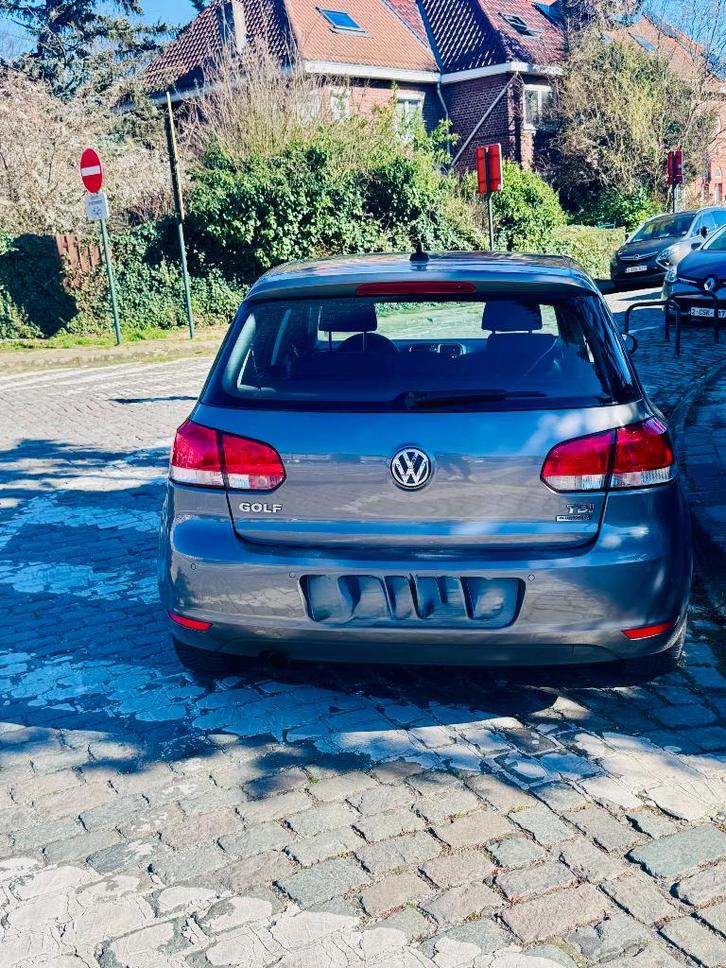 Golf 6, Autos, Volkswagen, Particulier, Golf, Diesel, Euro 5, 4 portes, Boîte manuelle, Argent ou Gris, Noir, Tissu