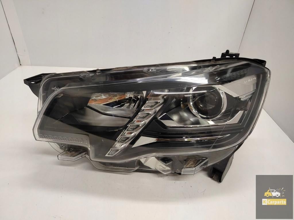 90146217, Jantes de feux LED Peugeot Rifter en parfait tat, Taurusavenue 1
2132 LS  Hoofddorp, NL, Contact.group@renault.com, Stellantis N.V.