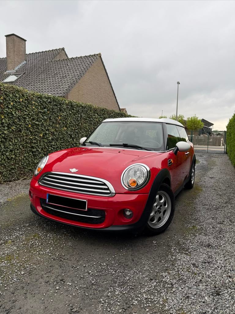 Mini Cooper D Clubman, Autos, Mini, Particulier, Clubman, Diesel, Euro 5, 5 portes, Boîte manuelle, Rouge, Noir, Tissu, Carnet d'entretien