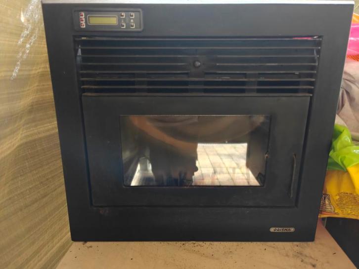 Poêle à pellets Prisma inserto 11kw, Maison & Meubles, Poêles, Utilisé, Encastré, Enlèvement