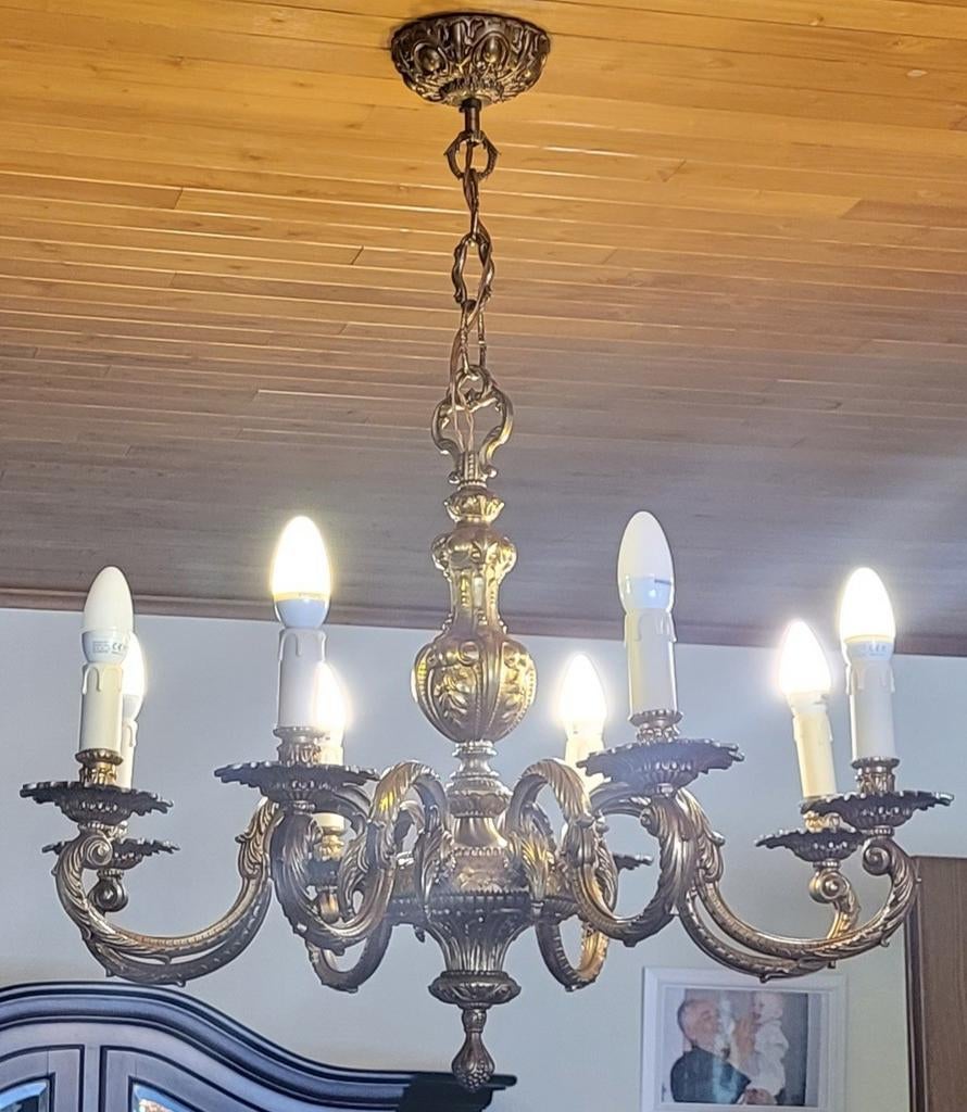 Koperen luster, Ophalen