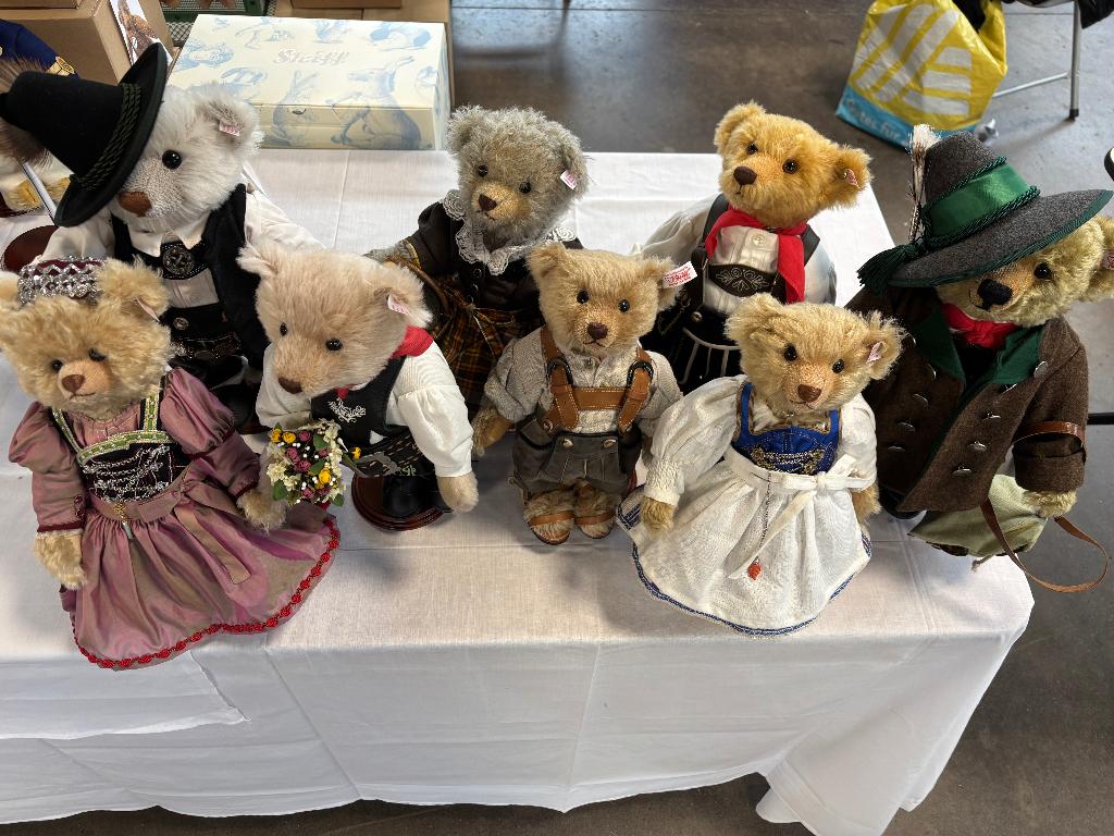 Steiff - Fête de mariage (8 ours), Collections, Ours & Peluches, Enlèvement ou Envoi, Comme neuf, Ours en tissus, Steiff