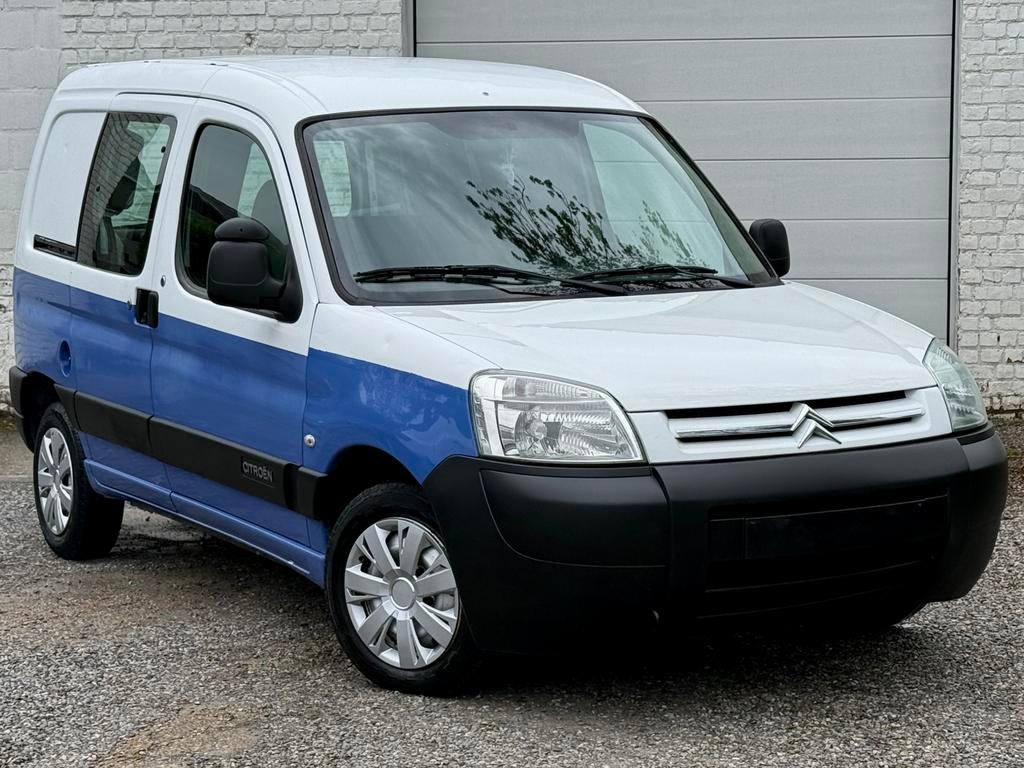 Citroen Berlingo 1.6 hdi *PRÊTE À IMMATRICULER*, Autos, Camionnettes & Utilitaires, 4 portes, Boîte manuelle, Entretenue par le concessionnaire