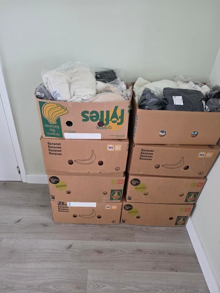 445 +-nieuwe kledingstukken met label te koop, Ophalen