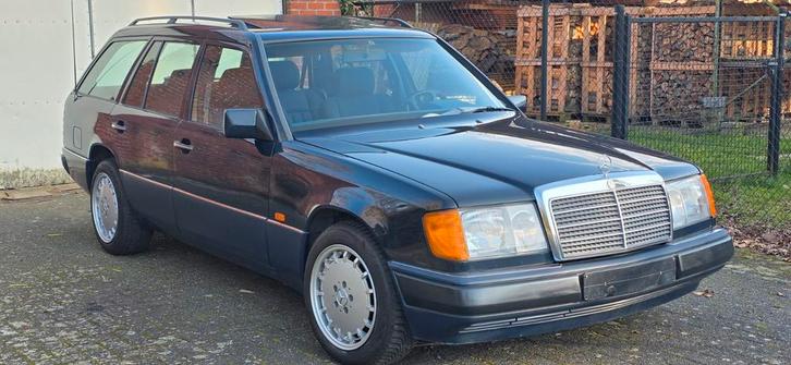 Mercedes 300TE S124 Oldtimer Automaat 7 PLAATSEN FULL OPTION, Auto's, Mercedes-Benz, Particulier, 300-Serie, ABS, Airconditioning