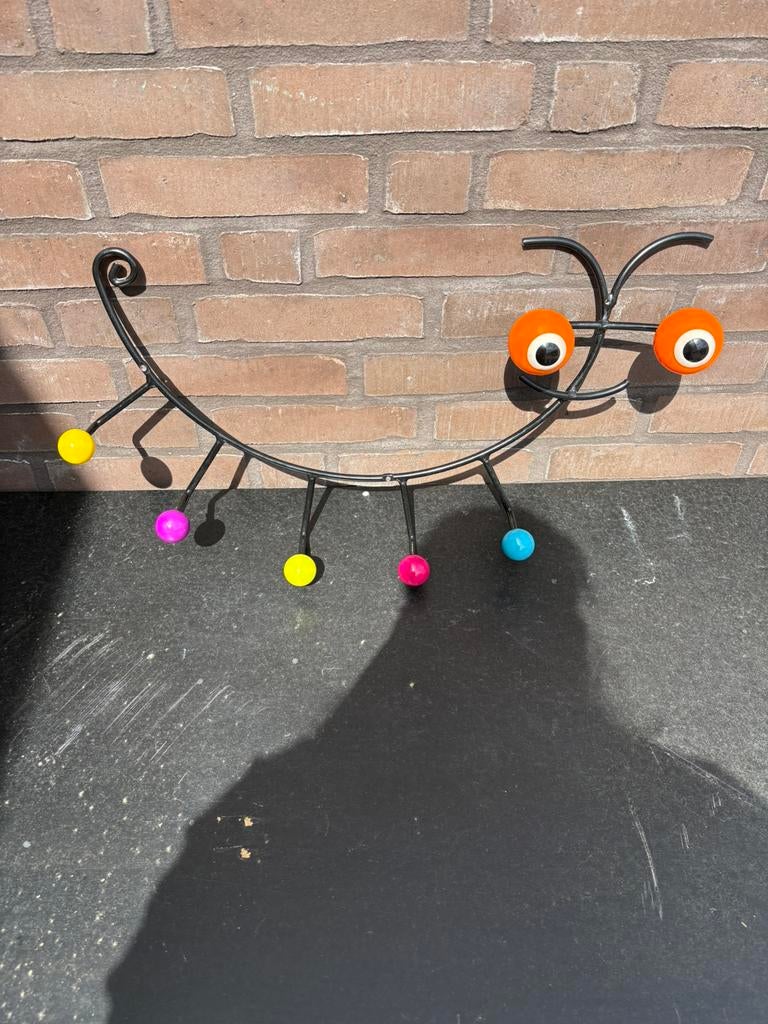 Kapstok, Enlèvement, Comme neuf