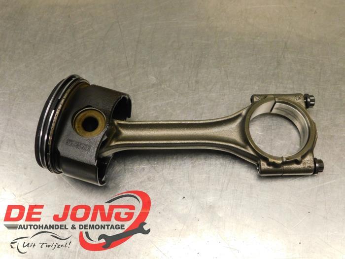 Piston d'un Volkswagen Golf, Volkswagen, -, 3 mois de garantie, Utilisé