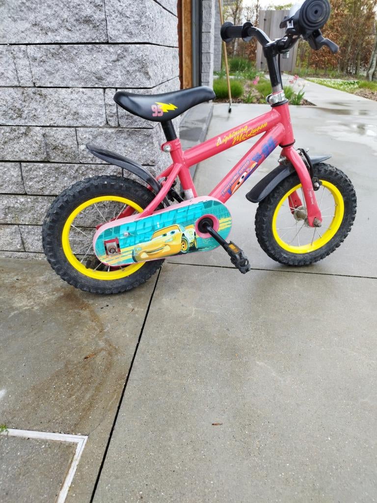 Eerste kinderfiets met zijwielen, Ophalen