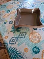 Pot pour montage de fleurs. 22cm x 22cm.Hauteur 5cm.Neuf.