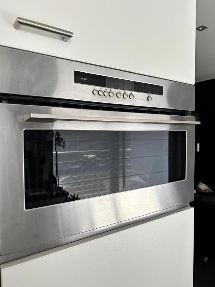 Four à vapeur ATAG : comme neuf, Electroménager, Fours, Encastré, Enlèvement