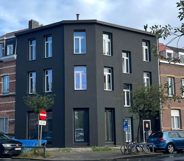 Handelspand met woonst, garage en terras met oprit te huur, Immo, Appartementen en Studio's te huur, Antwerpen (stad)