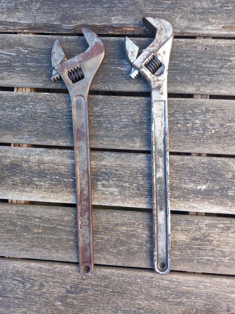Clés a molette 24 pouces  Facom, Autos : Divers, Outils de voiture, Envoi