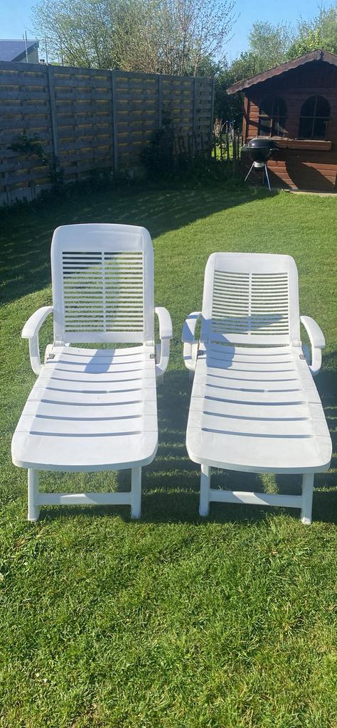 Lot de 2 chaises longues +1 coussin, Jardin & Terrasse, Chaises longues, Enlèvement, Utilisé