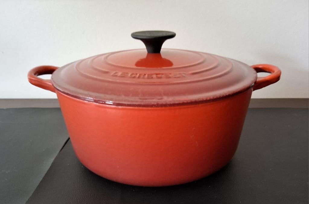 Marmite en fonte Le Creuset taille 24, Maison & Meubles, Enlèvement ou Envoi, Utilisé, Fonte