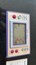 Nintendo vintage spelcomputer 1982 lila, Games en Spelcomputers, Ophalen of Verzenden, Gebruikt