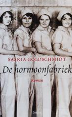 De hormoonfabriek, Boeken, Ophalen of Verzenden, Tweede Wereldoorlog, Zo goed als nieuw