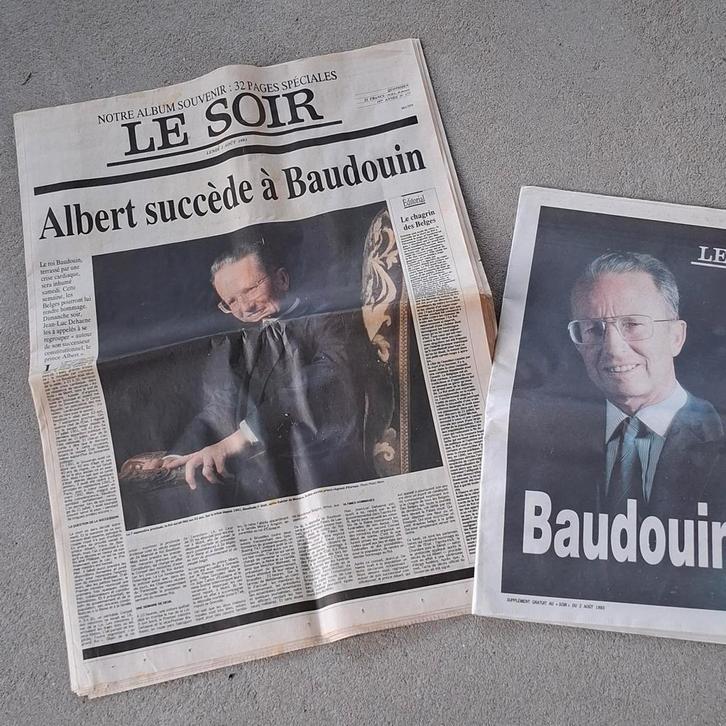 Oude kranten over de dood van koning Boudewijn van België, Verzamelen, Tijdschriften, Kranten en Knipsels, Ophalen