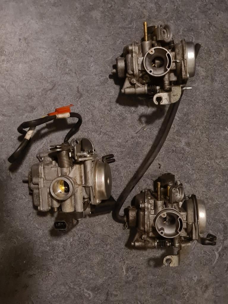 Différents carburateurs 2 temps et 4 temps, tous modèles et, Vélos & Vélomoteurs, Pièces de cyclomoteur | Général, Enlèvement ou Envoi