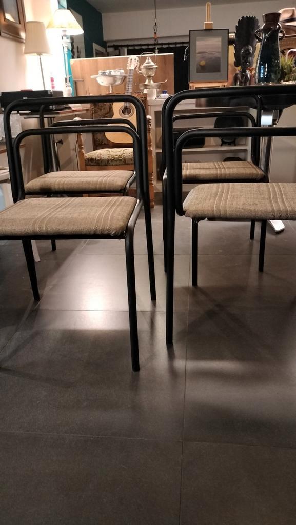 Fraaie dining room set met ORIX -Moltini stoelen, Antiquités & Art, Antiquités | Meubles | Chaises & Canapés, Enlèvement