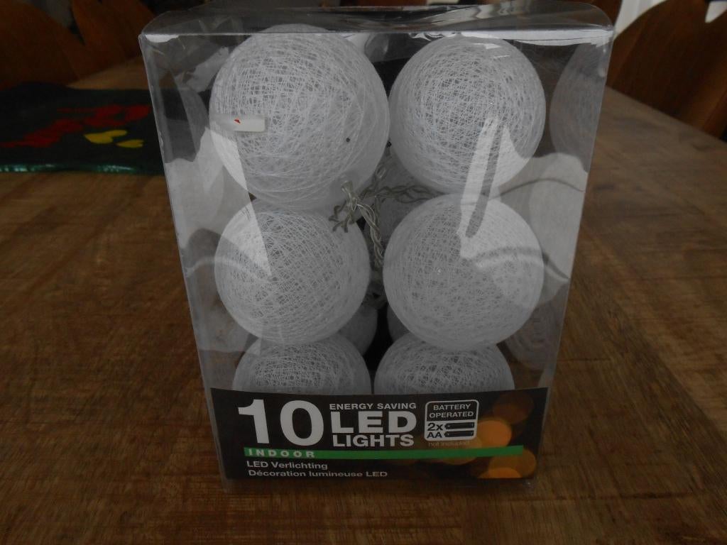 Superbes nouvelles boules de Noël avec lumières LED (2 x), Enlèvement, Neuf