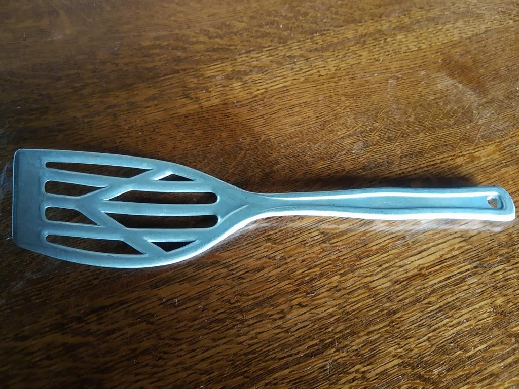 Antieke spatel, westmarks kuchenfreund, Antiquités & Art, Antiquités | Couverts, Enlèvement