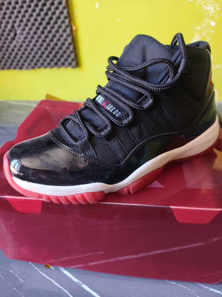 Air Jordan 11 Retro Origineel serienummer aanwezig, Ophalen, Zo goed als nieuw, Schoenen