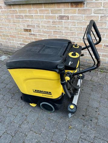 Autolaveuse à batterie Karcher, Enlèvement, Machine de nettoyage à brosse