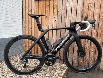 Trek Madone SLR 7 maat 56 Shimano Ultegra Di2 12s FFWD Ryot beschikbaar voor biedingen