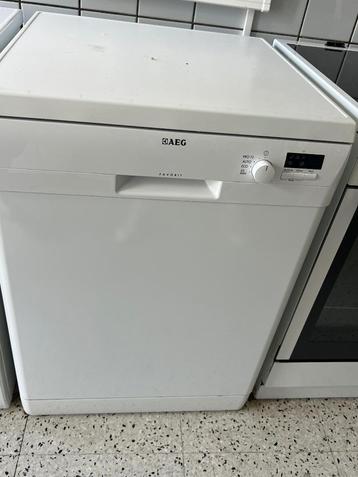 lave vaisselle aeg vendu suite décés, Enlèvement, Utilisé, À Poser, Programme court
