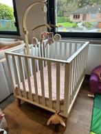 Parc bébé carré + matelas & mobile musical, Enfants & Bébés, Parcs, Enlèvement, Comme neuf, Carré, Réglable en hauteur