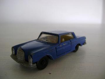 oude efsi speelgoed auto Mercedes-Benz 250SE