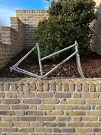 Alan guerciotti lady frame, Vélos & Vélomoteurs, Vélos | Ancêtres & Oldtimers, Enlèvement