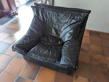 Fauteuil cuir une personne 140*140xm beschikbaar voor biedingen